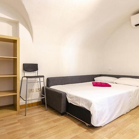 Studio Nel Cuore Della Citta' By Wonderful Italy โบโลญญา ภายนอก รูปภาพ