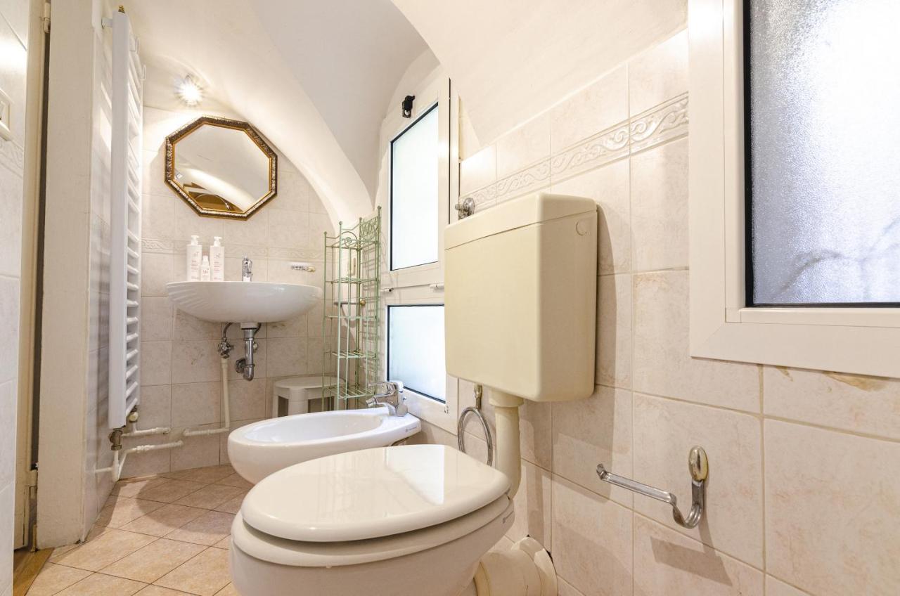 Studio Nel Cuore Della Citta' By Wonderful Italy โบโลญญา ภายนอก รูปภาพ