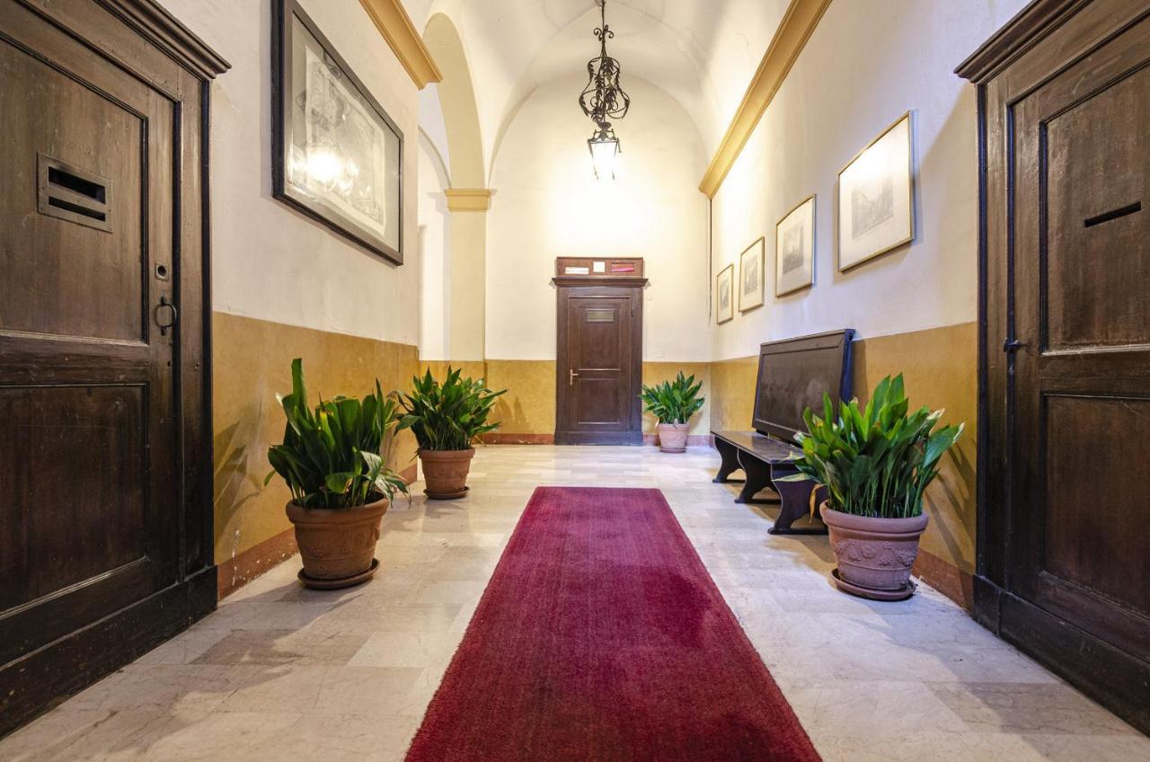 Studio Nel Cuore Della Citta' By Wonderful Italy โบโลญญา ภายนอก รูปภาพ